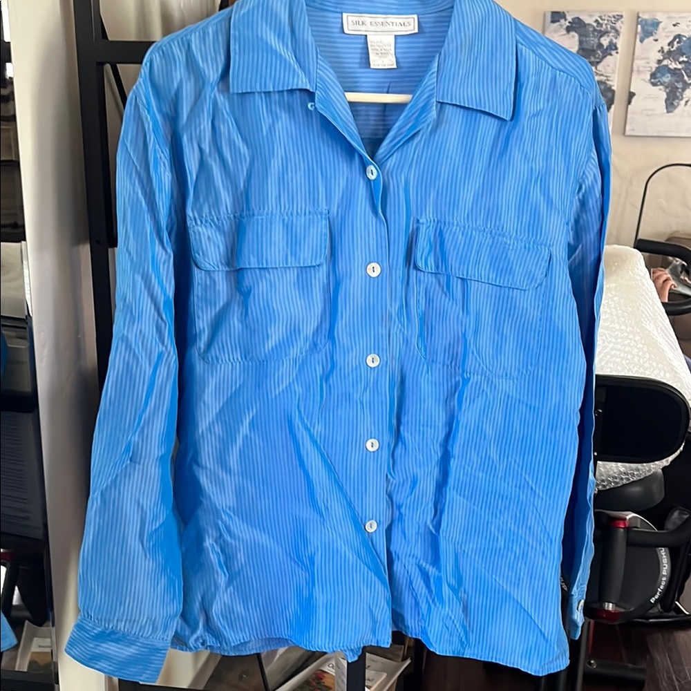 SILK ESSENTIALS Blue Button Down Shirt Size L